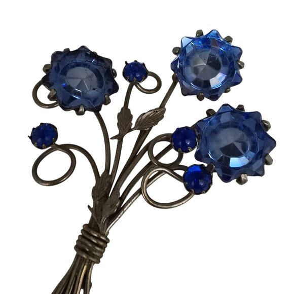 Vintage Unusual Hollowed/inverted Glass Faceted Stones  Vintage Unusual Hollowed/Inverted Glass Faceted Stones Floral Brooch (A7314)